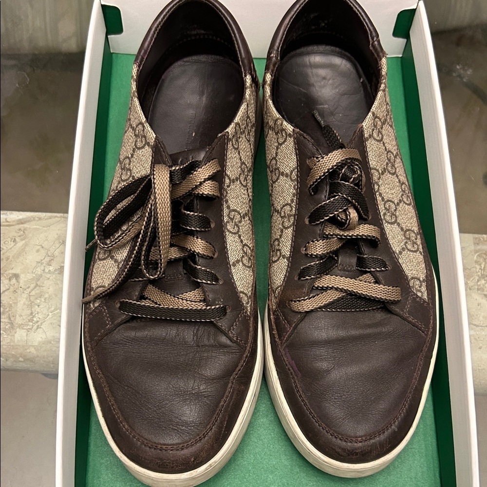 Gucci Men’s Brown & Beige GG Canvas Low-Top Sneakers